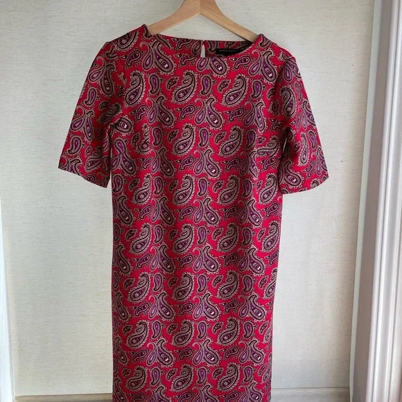 Red Paisley Sheath Dress, Banana Republic, Size XS - Picture 2 of 3
